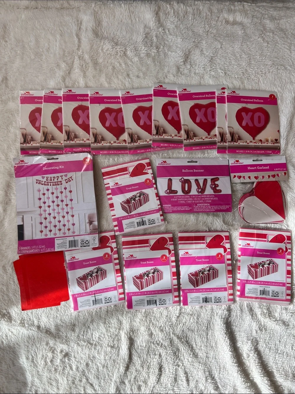 Valentine’s Day Decor Craft Bundle Balloon treat box garland